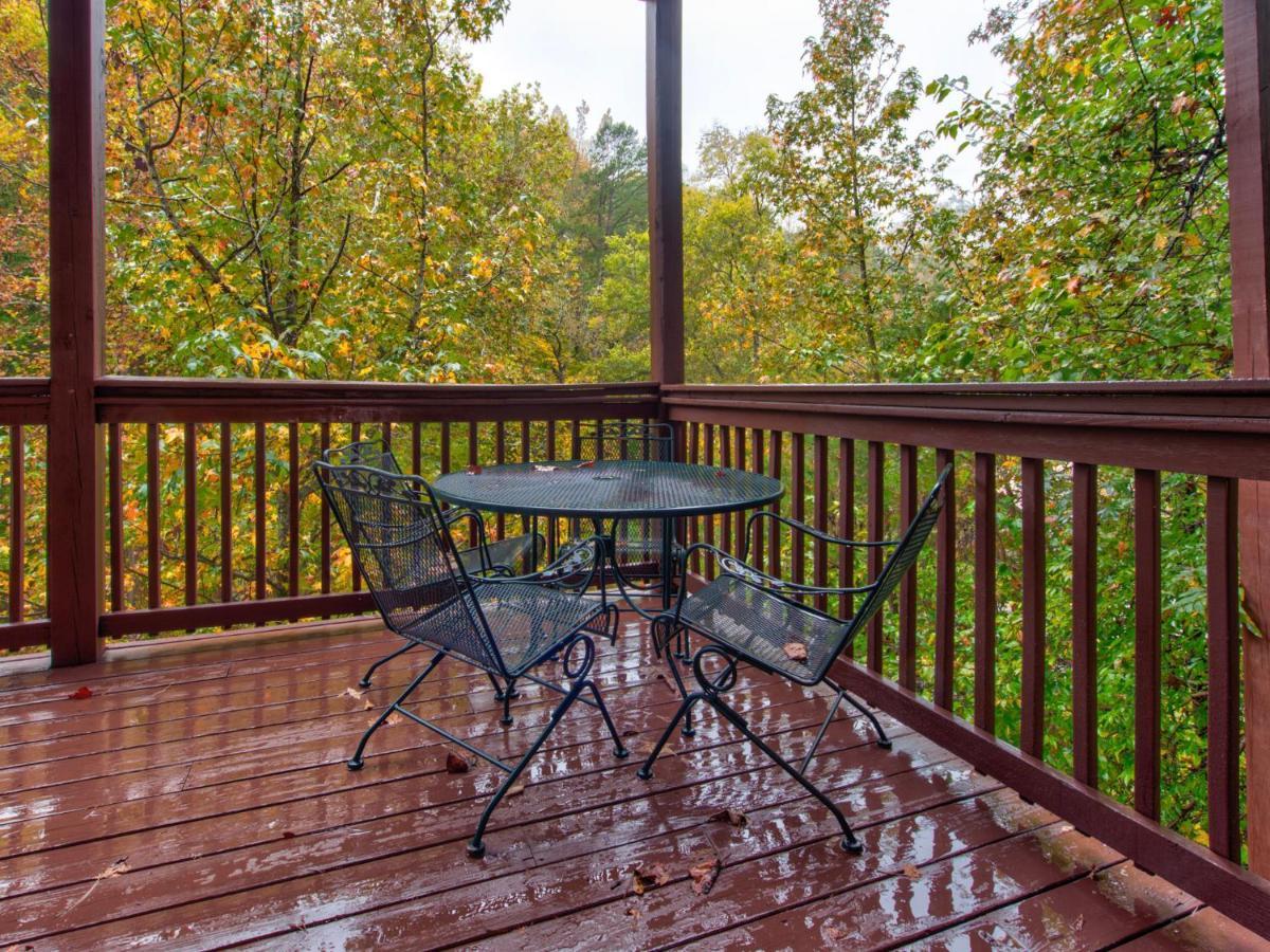 Mountain Flower, 4 Bedrooms, Hot Tub, Pool, Sleeps 12 Pigeon Forge Buitenkant foto